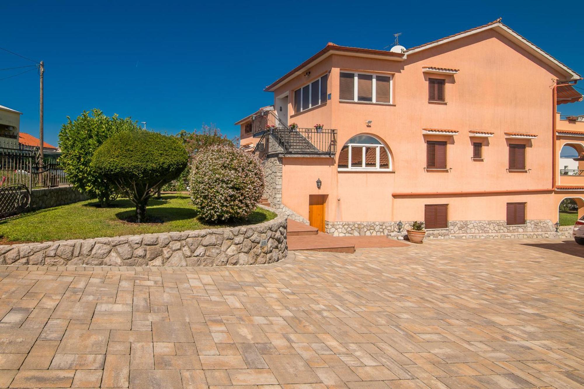 Apartments Prendivoj Malinska Exterior photo