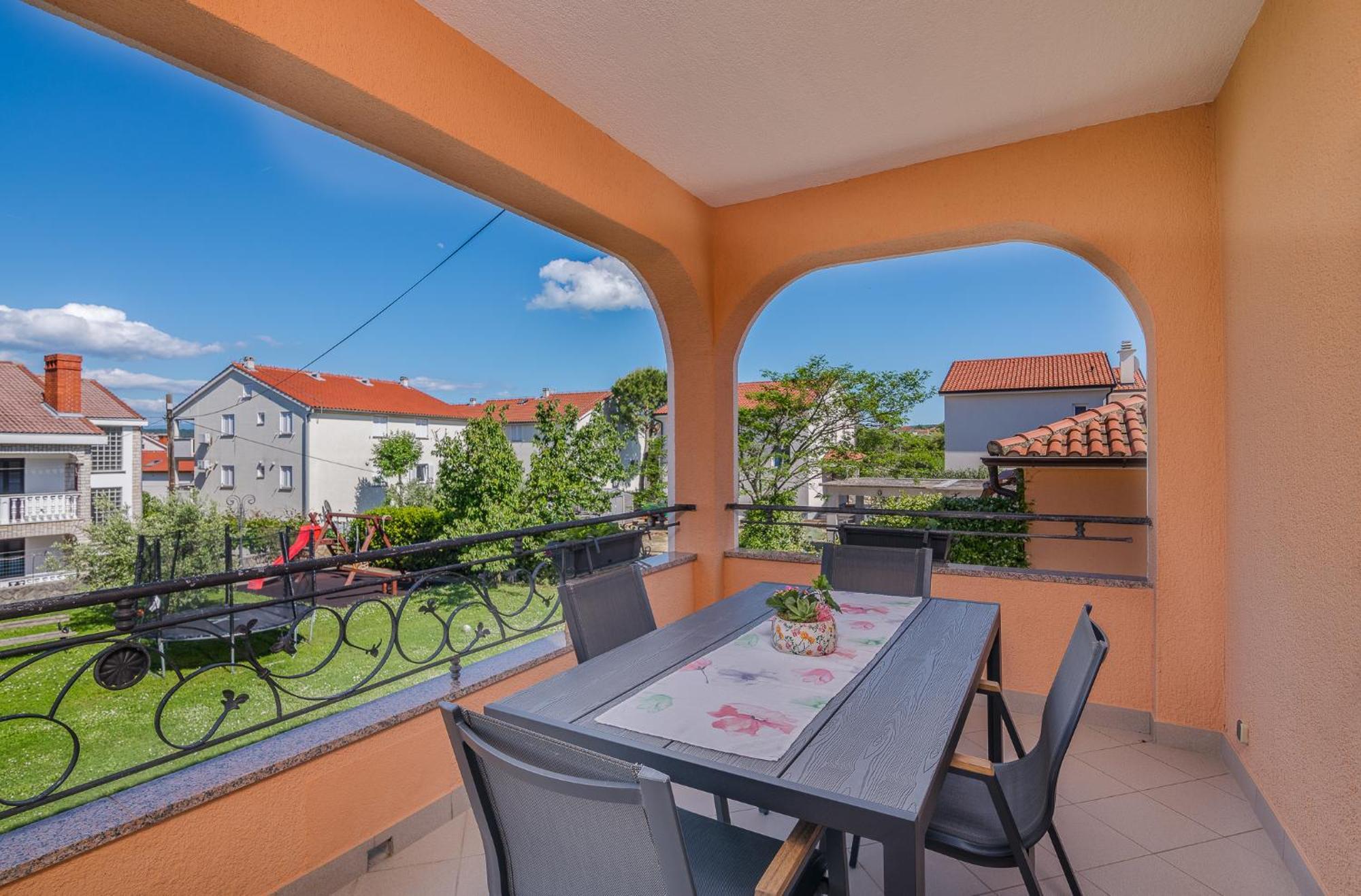 Apartments Prendivoj Malinska Exterior photo